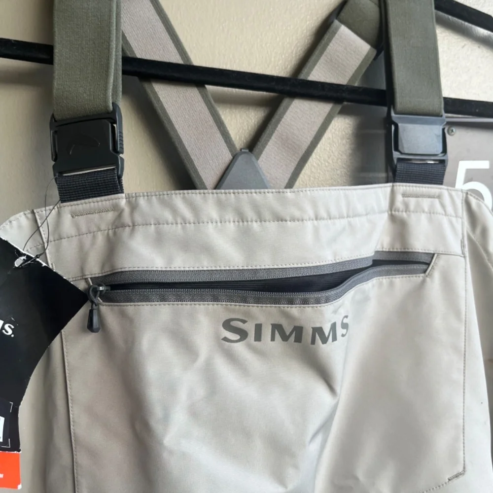 Simms Women's Waders in Gray and Green - Picture 5 of 8